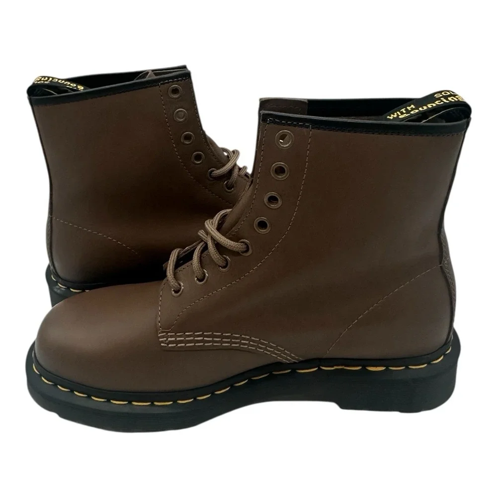 Dr Martens Boots Size Mens 8 Womens 9 Brown‎ Leather Combat Lace Up Doc 32025